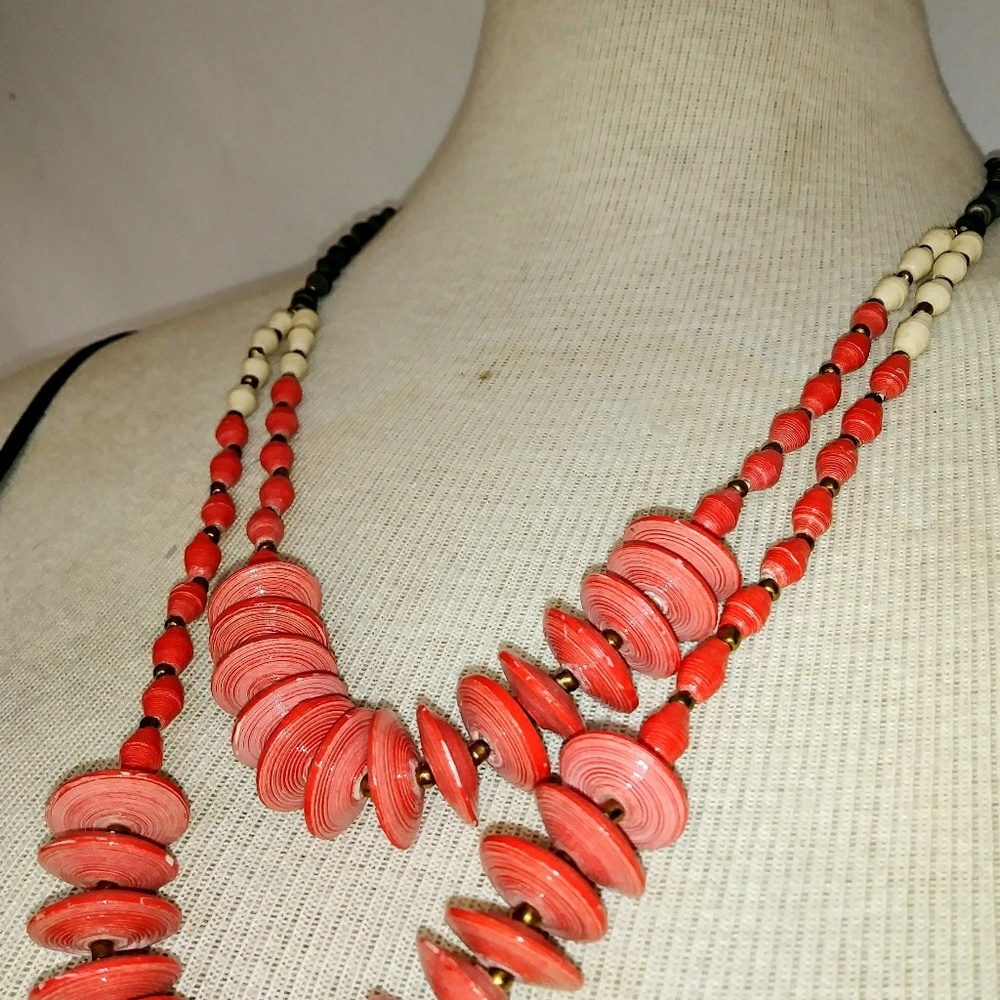 TENG YUE Coral Paper Bead Necklace